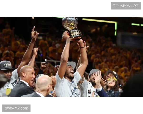 哈利伯顿领衔印第安纳步行者队打出精彩表现，球队战绩稳步提升