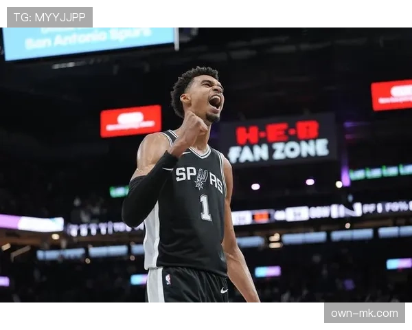 索汉三分命中率稳步提升 马刺新星展现外线潜力 索汉三分命中率稳步提升 马刺新星展现外线潜力