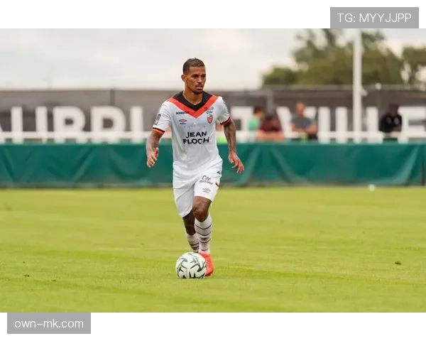 洛里昂主场表现稳健，剑指新赛季更强竞争力