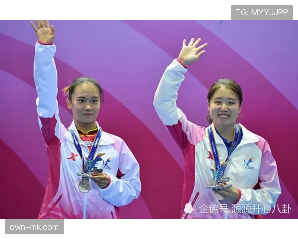 朱雪莹赛场冷若冰霜，私照却像富家千金日常